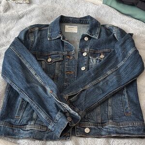 Old Navy Classic Dark Wash Stretch Jean Jacket Size M